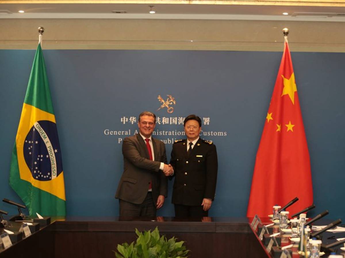 China-volta-a-comprar-carne-do-Brasil-apos-embargo-por-conta-do-mal-da-vaca-louca China-volta-a-comprar-carne-do-Brasil-apos-embargo-por-conta-do-mal-da-vaca-louca