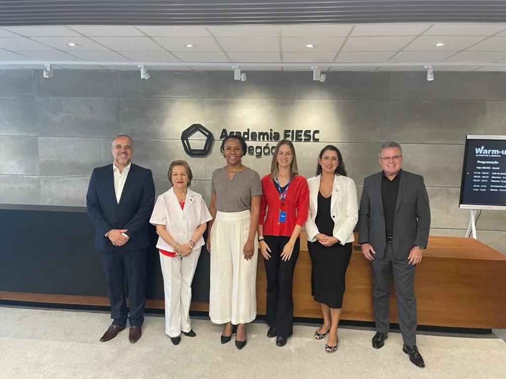 Findes-e-Governo-do-ES-se-unem-para-estruturar-Agencia-de-Atracao-de-Investimentos-no-Estado