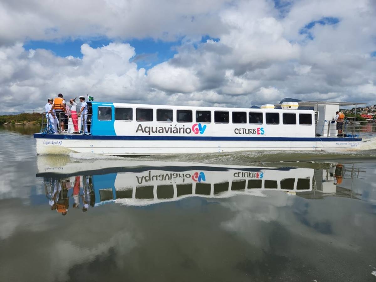Governador-acompanha-teste-da-embarcacao-do-novo-Aquaviario Governador-acompanha-teste-da-embarcacao-do-novo-Aquaviario