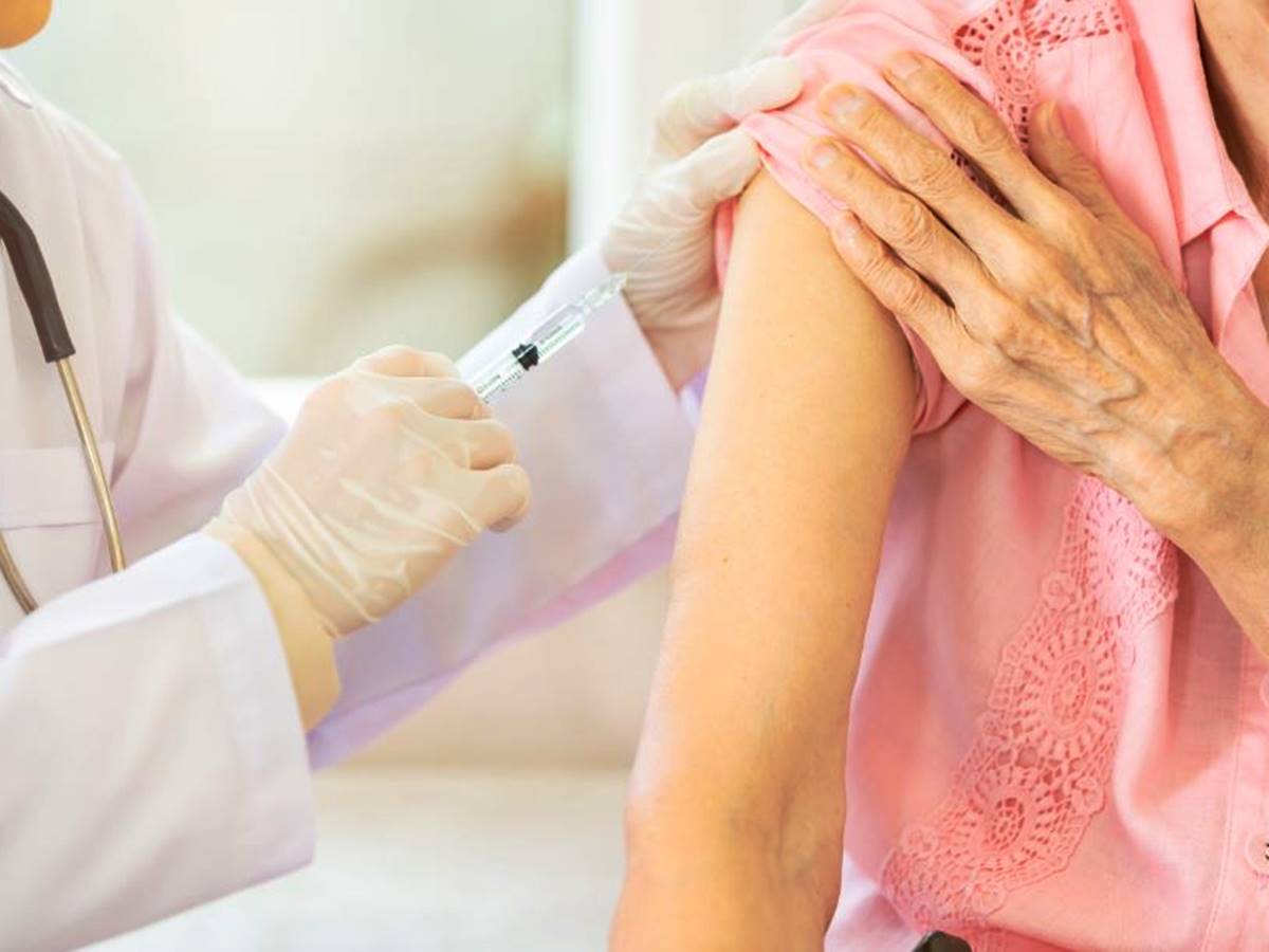Moradores-de-Domingos-Martins-com-mais-de-60-anos-podem-tomar-a-vacina-bivalente-contra-a-Covid-19 Moradores-de-Domingos-Martins-com-mais-de-60-anos-podem-tomar-a-vacina-bivalente-contra-a-Covid-19