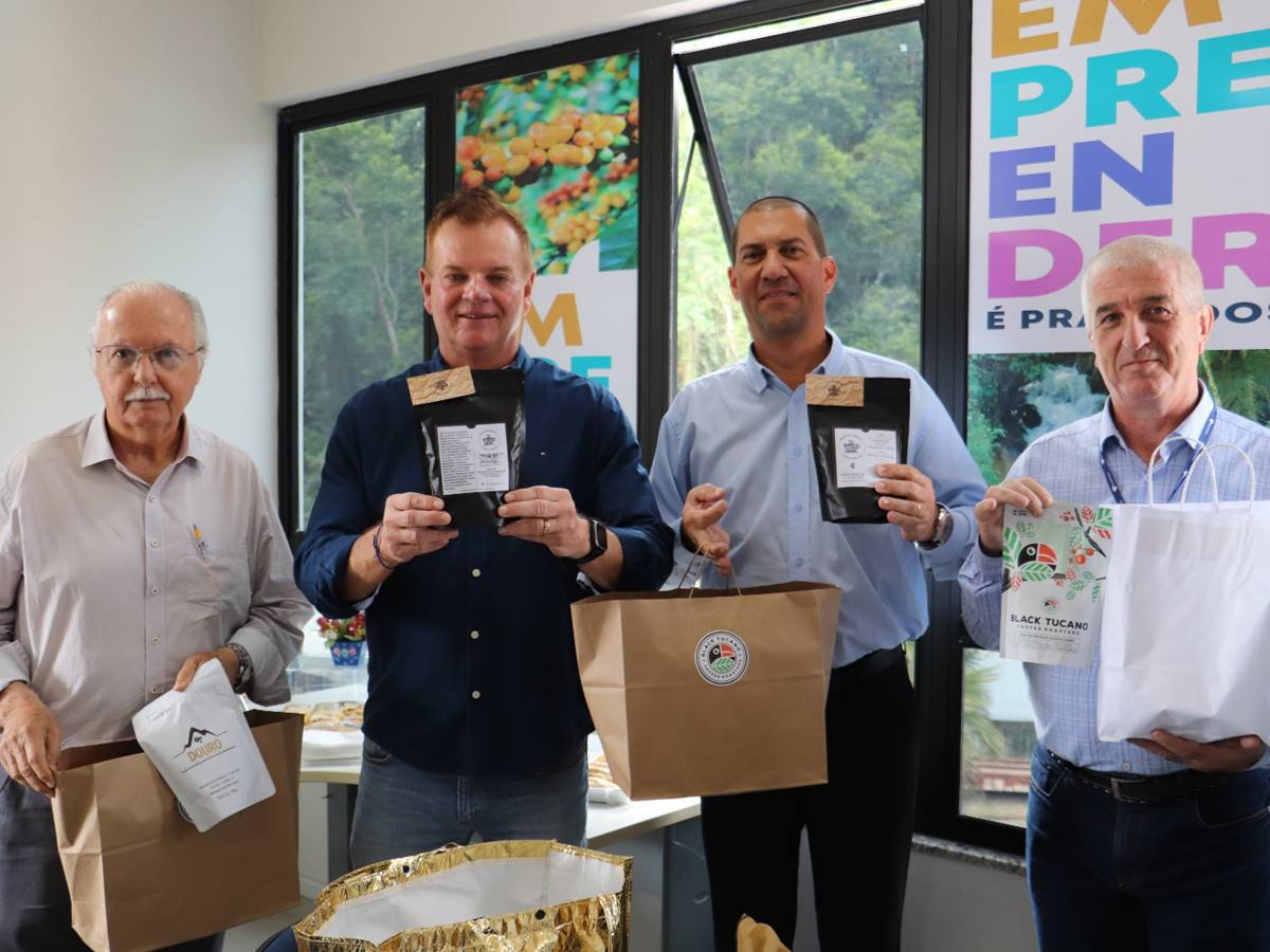 Sala-do-Empreendedor-de-Marechal-Floriano-passa-a-oferecer-servicos-da-Receita-Federal Sala-do-Empreendedor-de-Marechal-Floriano-passa-a-oferecer-servicos-da-Receita-Federal