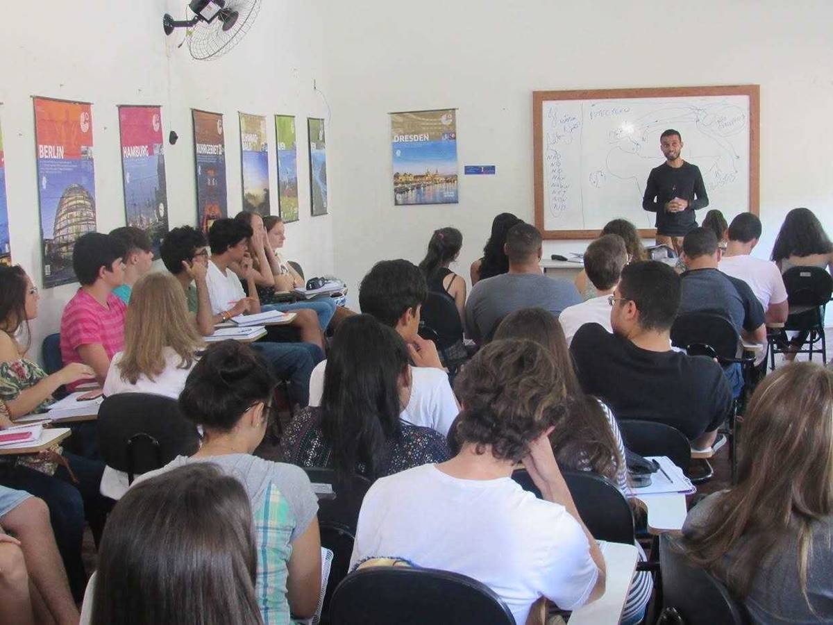 Biblioteca-inscreve-para-auloes-preparatorios-para-o-ENEM-em-Domingos-Martins Biblioteca-inscreve-para-auloes-preparatorios-para-o-ENEM-em-Domingos-Martins