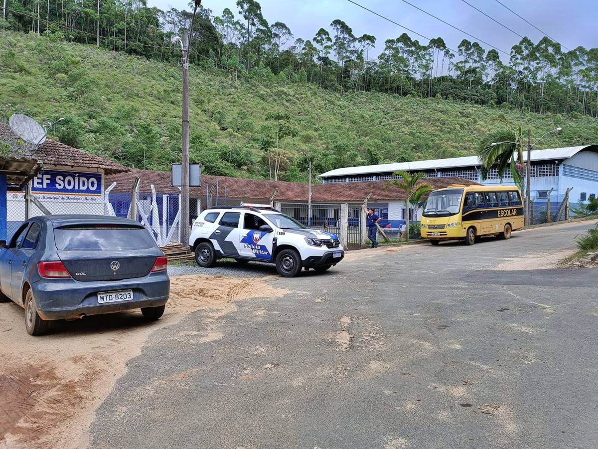 Homem-ameaca-invadir-escola-em-Domingos-Martins-e-deixa-moradores-assustados