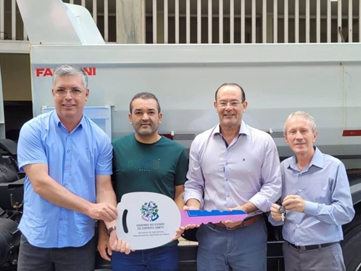 Municipios-capixabas-recebem-novos-equipamentos-para-a-agricultura