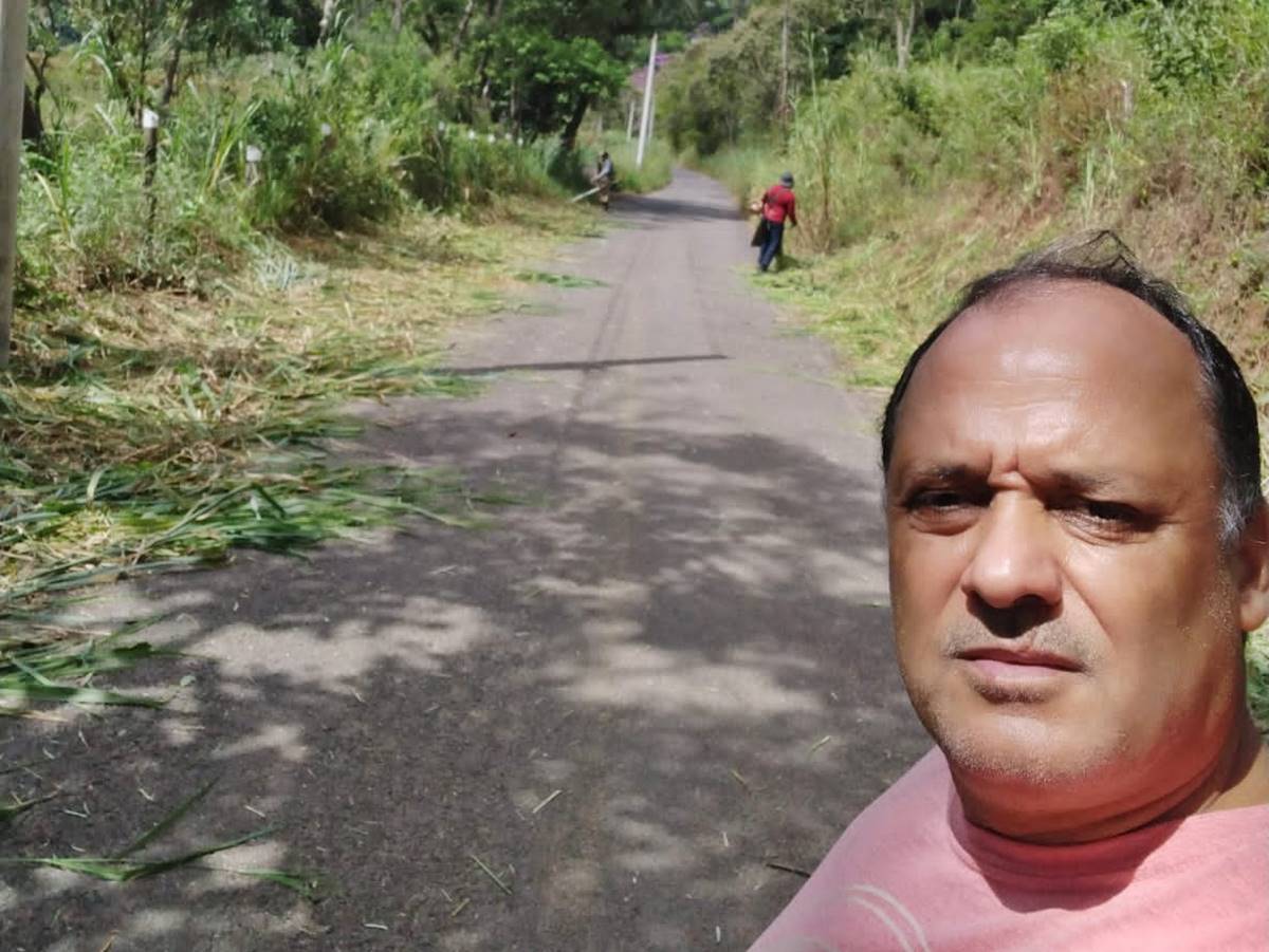Prefeitura-de-Marechal-Floriano-realiza-limpeza-em-rodovia-de-Rio-Fundo Prefeitura-de-Marechal-Floriano-realiza-limpeza-em-rodovia-de-Rio-Fundo