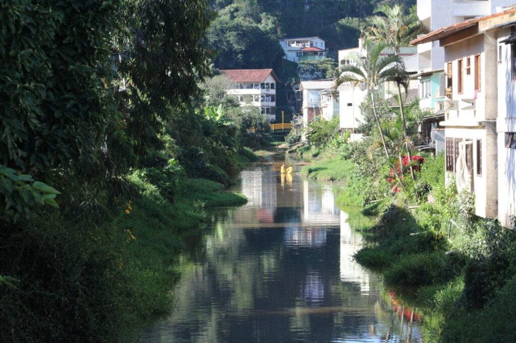 Corpo-de-mulher-encontrado-em-MF