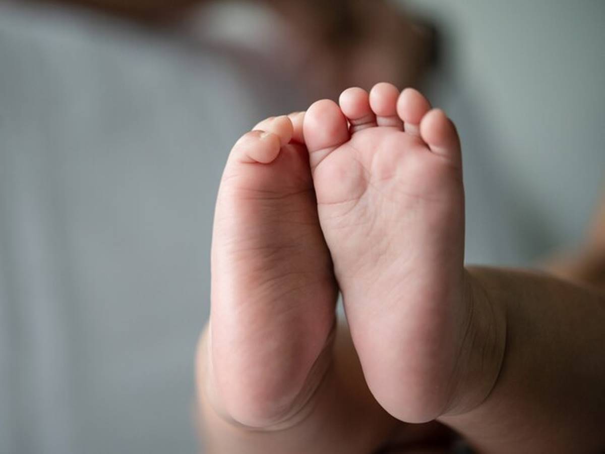 saude-07-02-freepik-pe-bebe