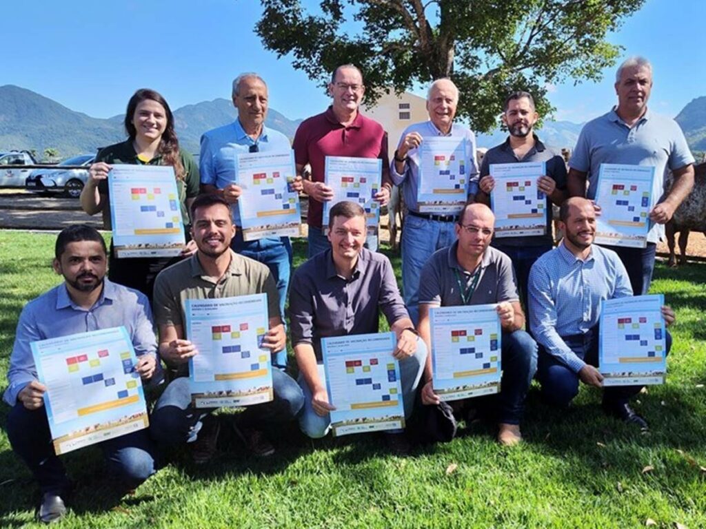 agro-21-05-ft-div-gov-es-calendario-vacinacao