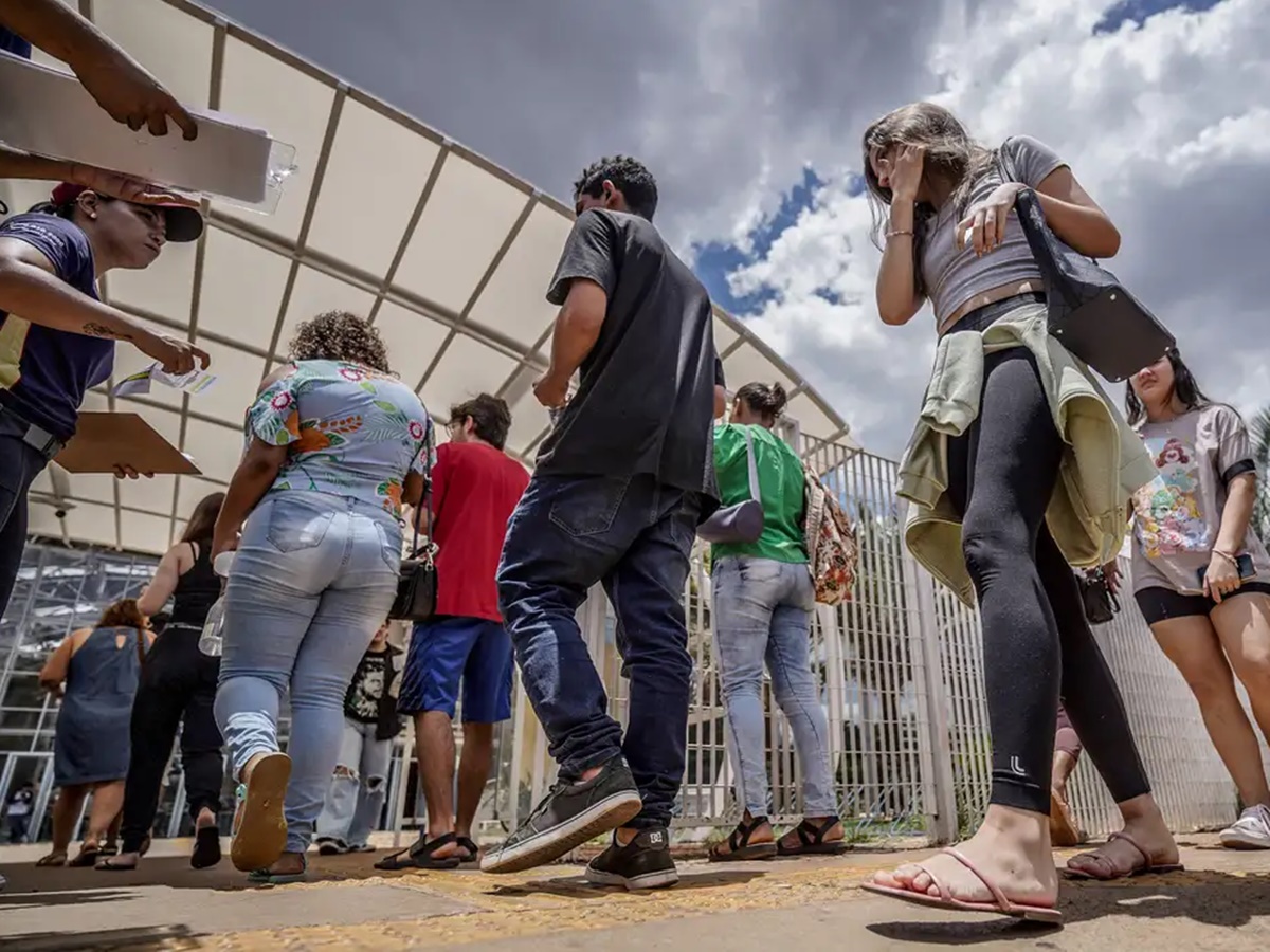 brasil-14-05-ft-Rafa-Neddermeyer-alunos