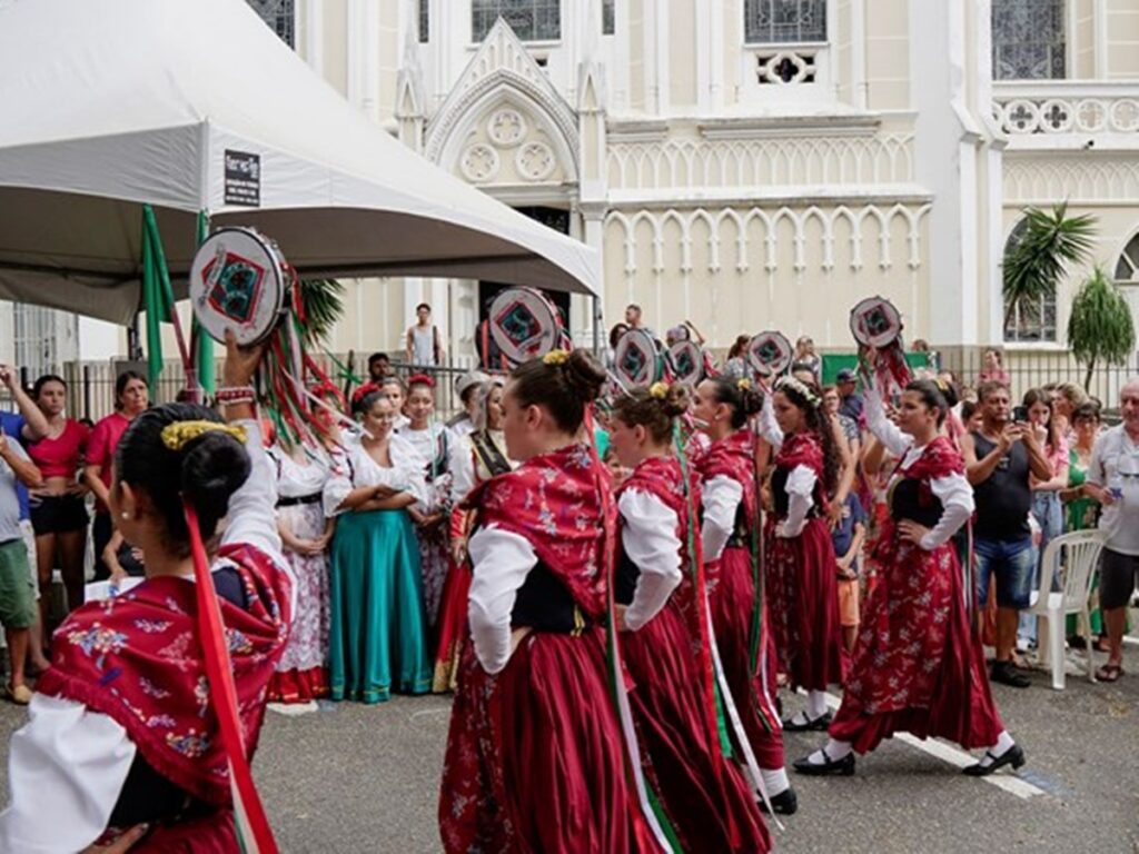 cultura-31-05-ft-gov-es-grupo-de-danca