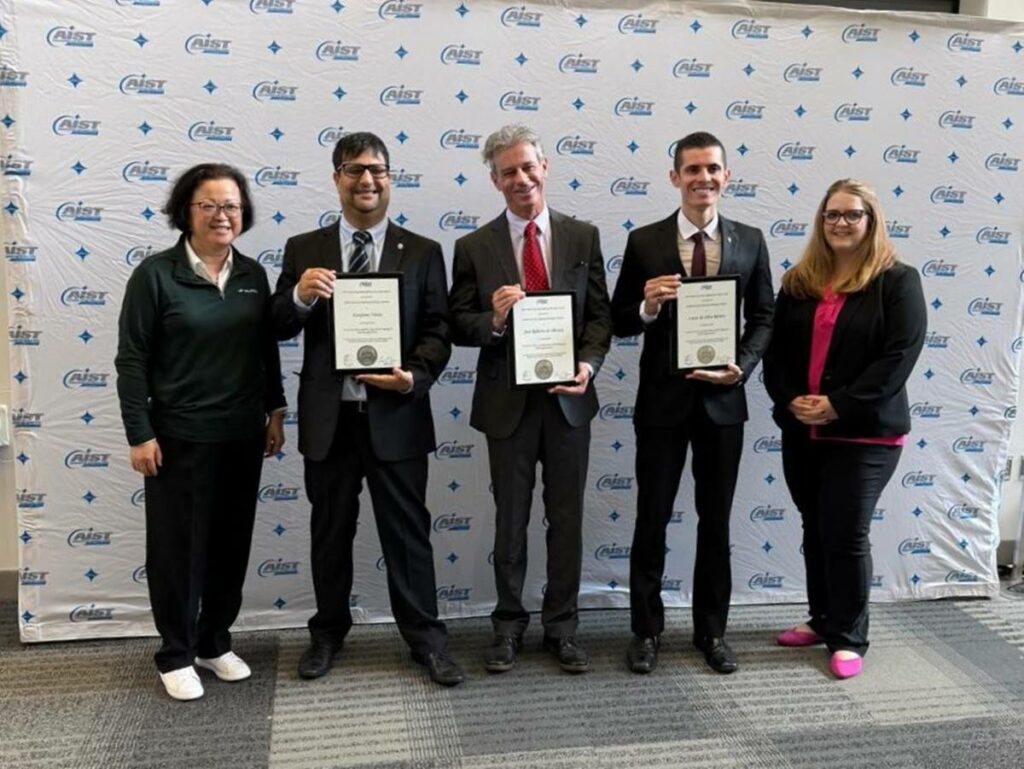 mundo-17-05-ft-div-IFES