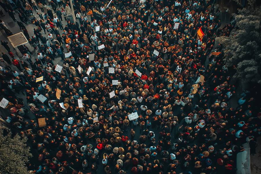 arab-people-demonstrating-together arab-people-demonstrating-together