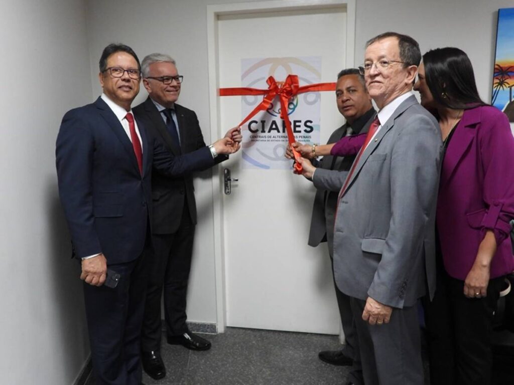 politica 22-08 - ft gov es - inauguração Ciapes