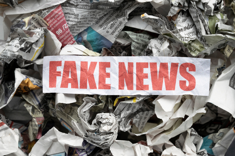 fake news- freepik fake news- freepik
