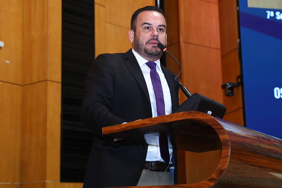 corpo_48230_DenninhoSilva2025LucasSCosta