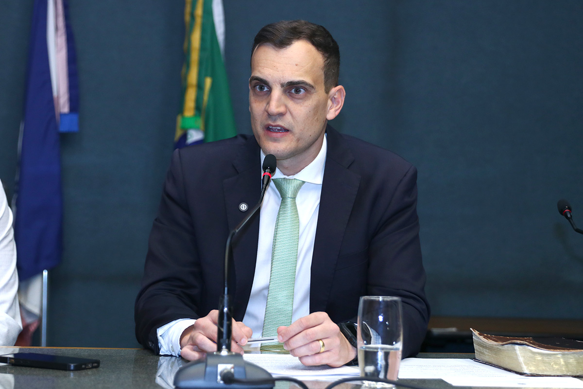 corpo_48747_Alcantaro-FilhoLucasSCosta