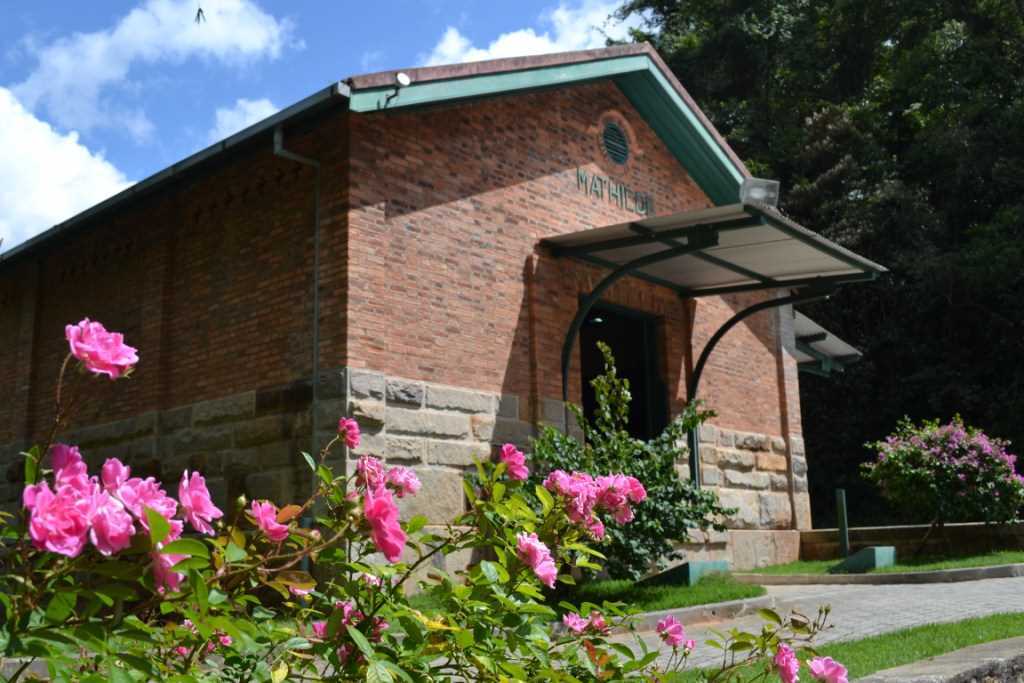 {BADEB0A3-5BCB-328E-38DD-A01DCBE07E0A}