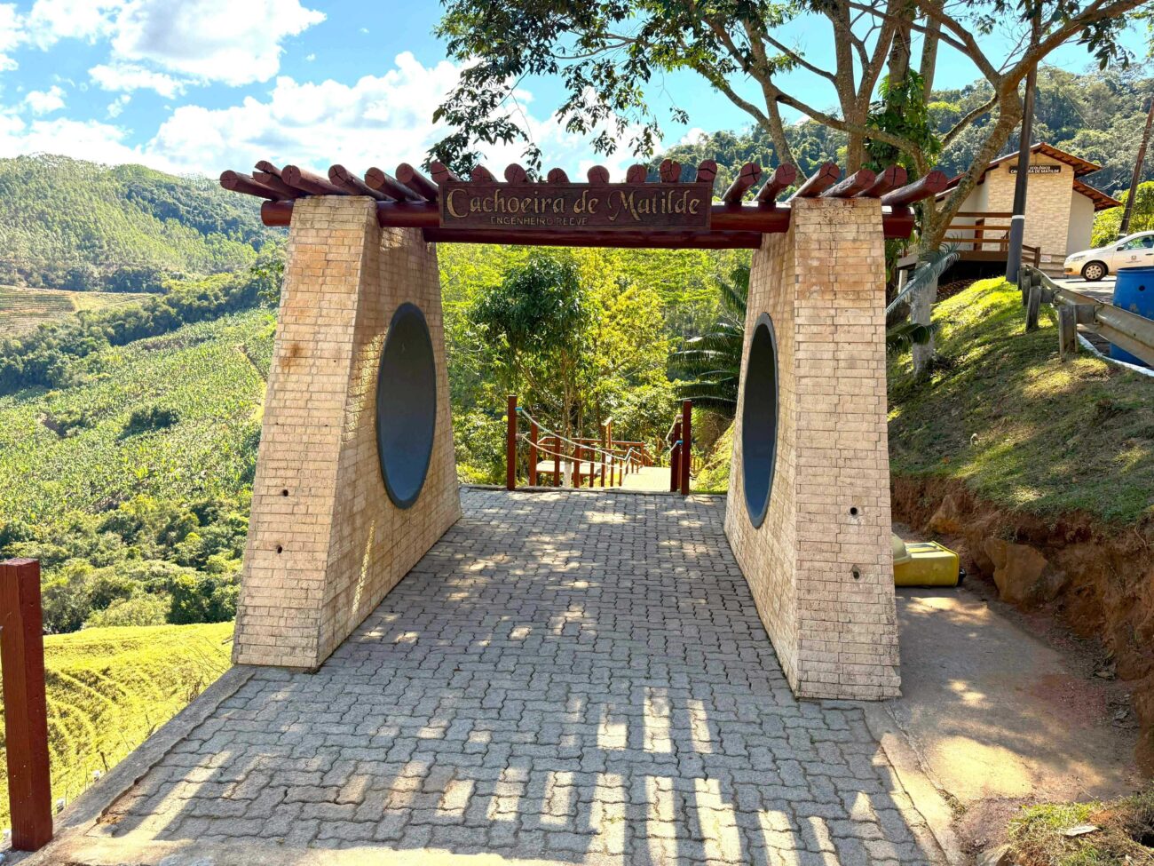 {C4EE0BAE-D78C-DBEA-DD56-BAE8CDCB2B2E}