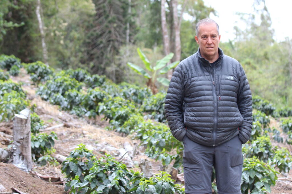 Henrique-Slopper-Camocin-1024x683