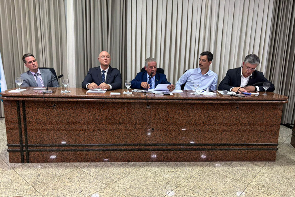 capa_49503_APSANTA-MARIAWanderley-Araujo