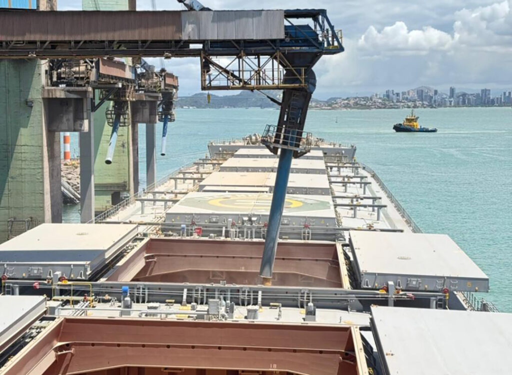 TPD-Milho-exportacao-Porto-de-Tubarao-VLI-Divulgacao-2-1024x751