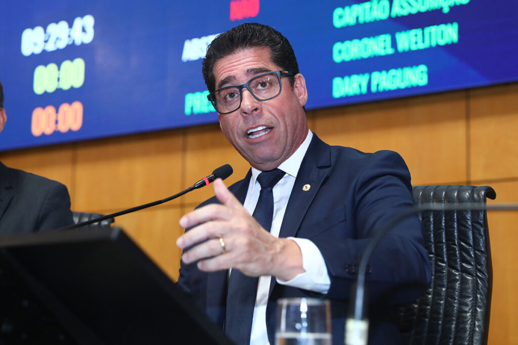 capa_50121_MarceloSantosLucasSCosta