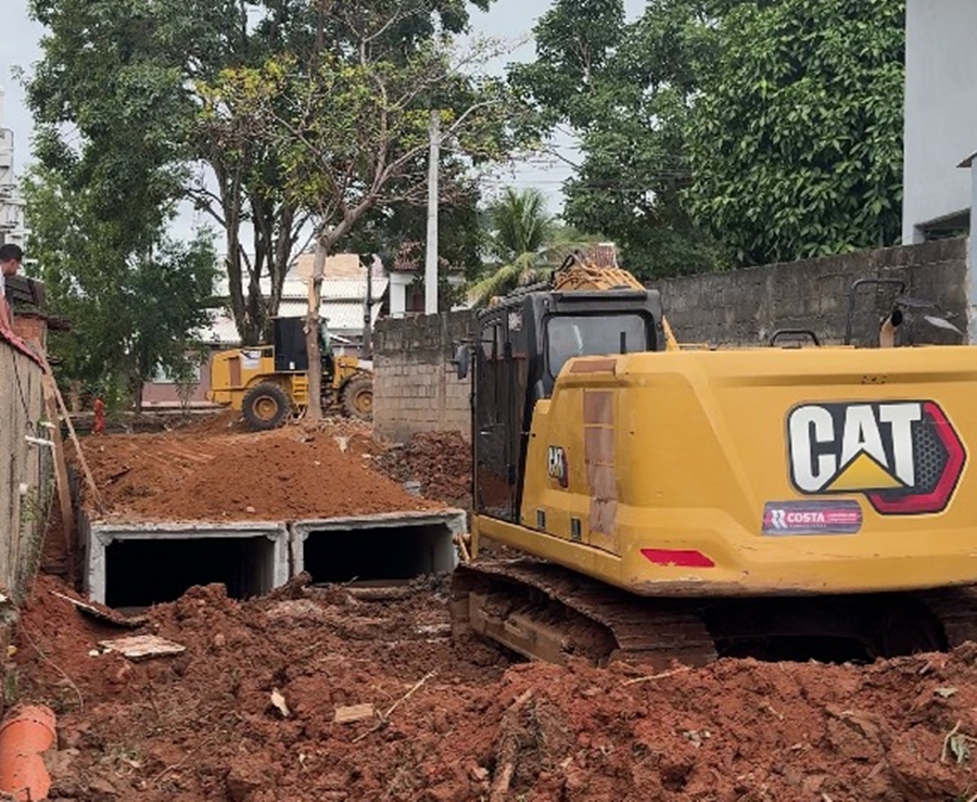 21-05-2026-obras-de-macrodrenagem-avancam-no-bairro-macrina-em-alfredo-chaves-03
