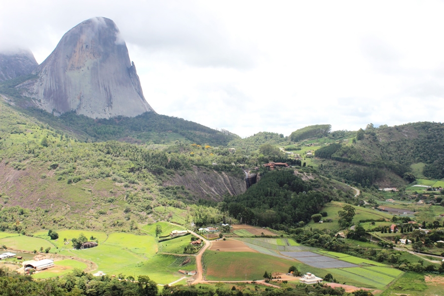 pedra azul- julio huber