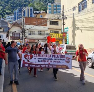 Caminhada reforça a importância da doação de sangue em Domingos Martins