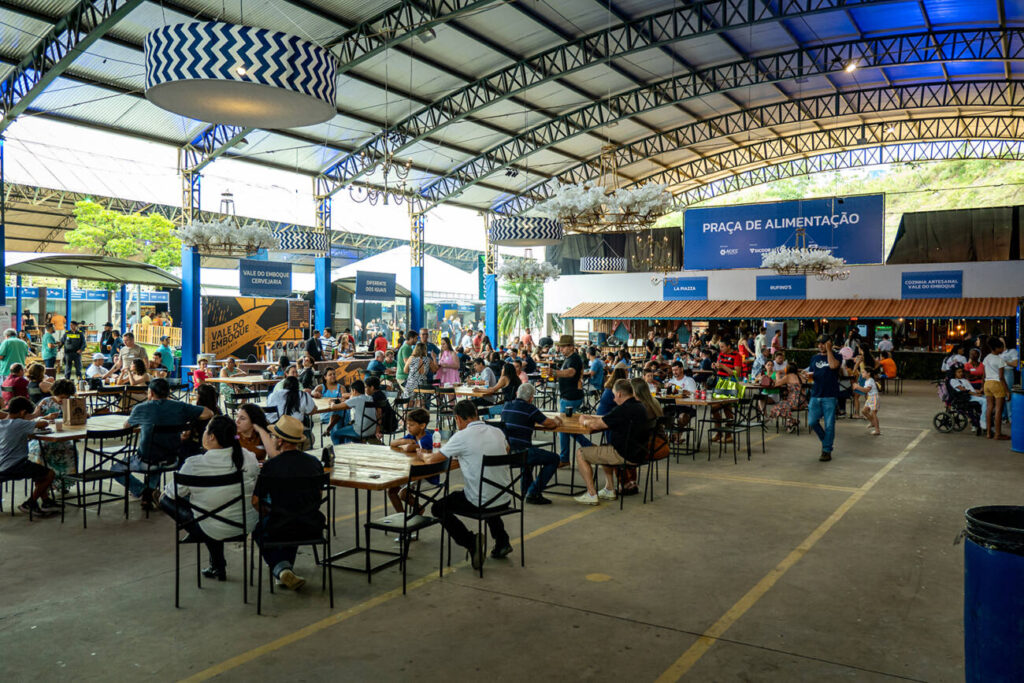 Praça de Alimentação Fenecon