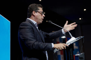 Marcelo Santos defende qualificação profissional para uso ético da inteligência artificial