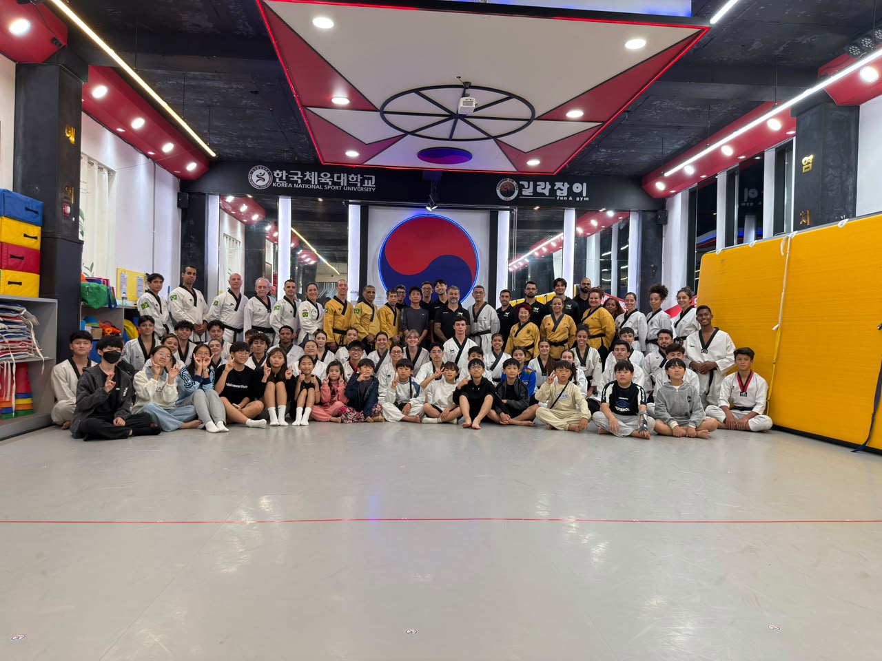 2 Delegação Brasileira de Taekwondo - crédito Divulgação