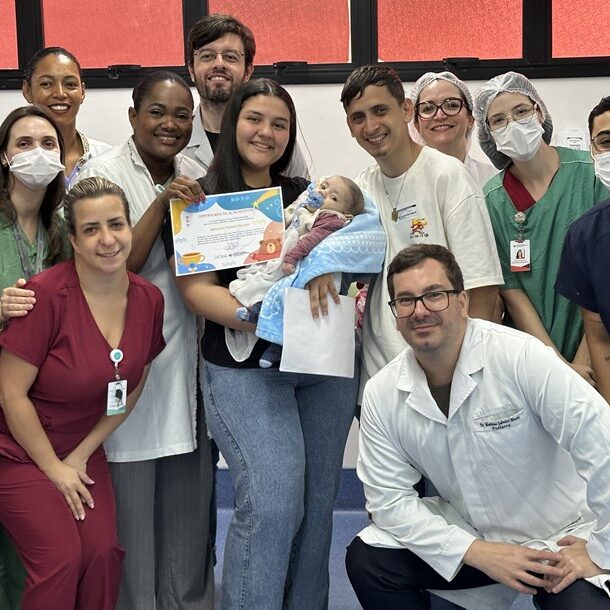 Equipe UTIP e a família de Bernardo