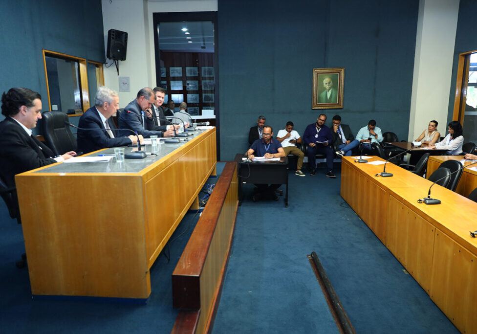 corpo_49815_ComEducHMR