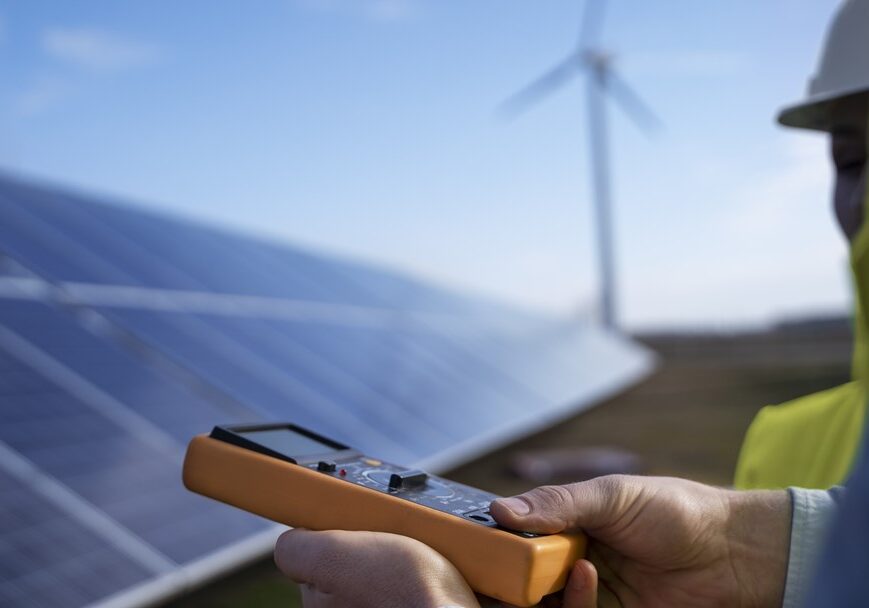 environmental-engineers-working-together-freepik