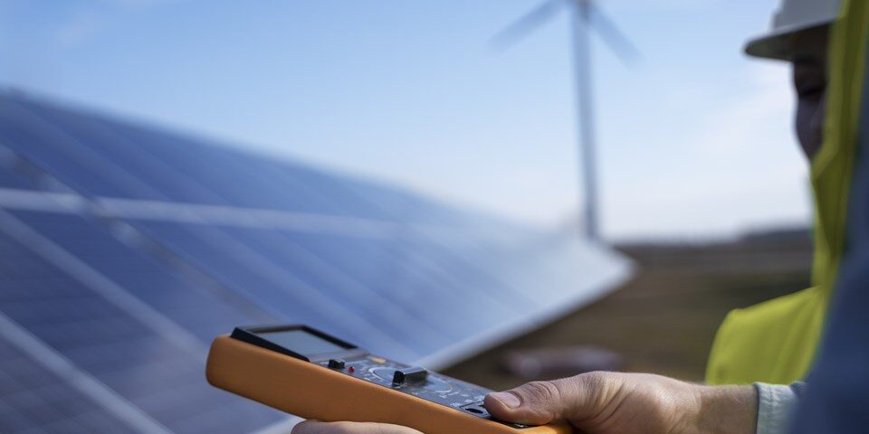 environmental-engineers-working-together-freepik