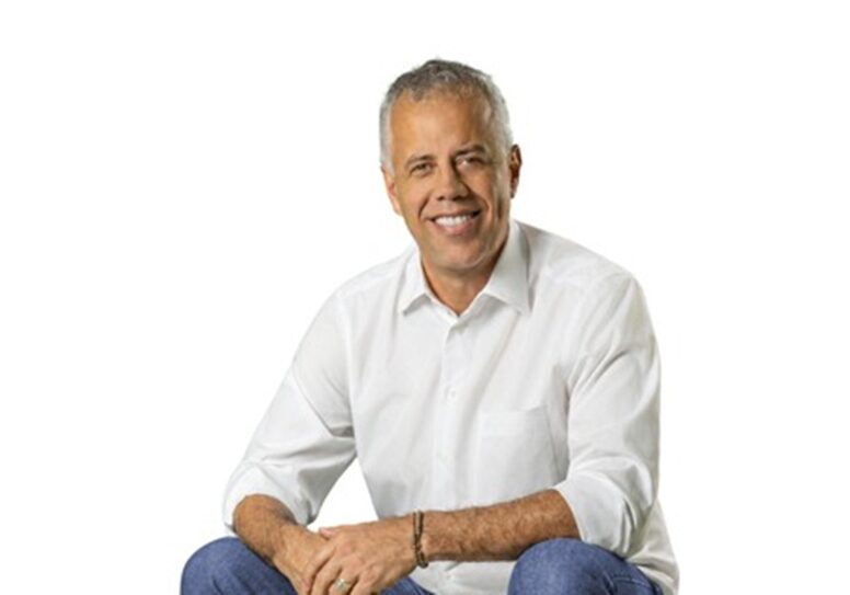 evair de melo