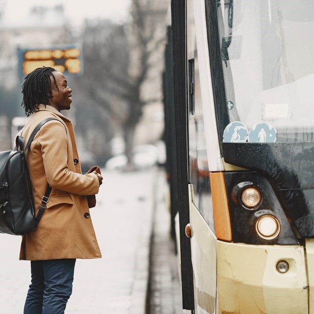 handsome-afro-american-man-autumn-city- freepik