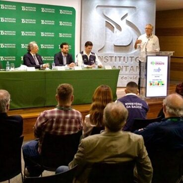 vacina brasileira da dengue no sus